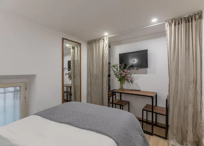 Iflat Small Studio In The Heart Of Trastevere * Rome